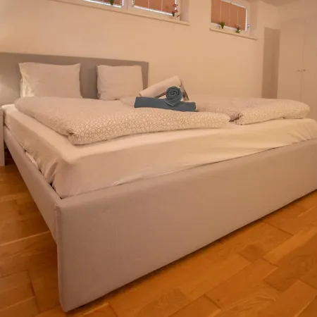 Hilltop I Free Parking Appartement