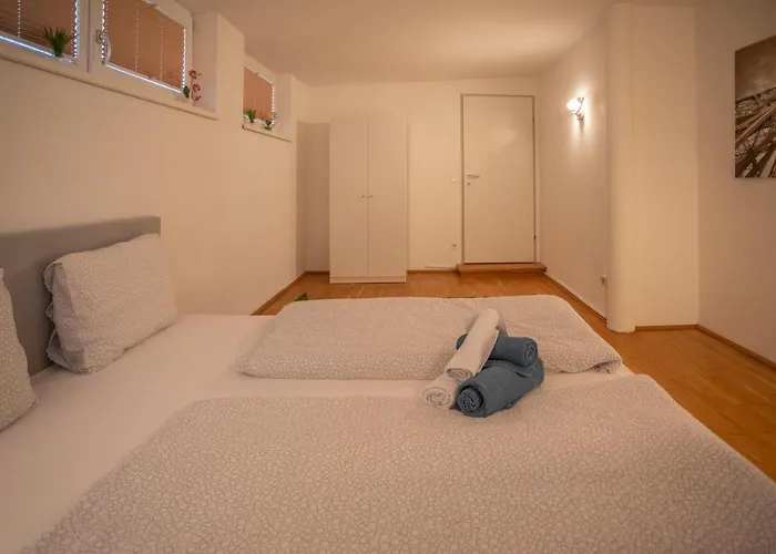 Hilltop I Free Parking 公寓